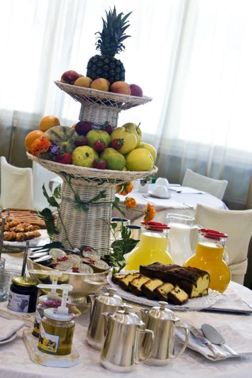 Rizzi Aquacharme Hotel & Spa Boario Terme 외부 사진