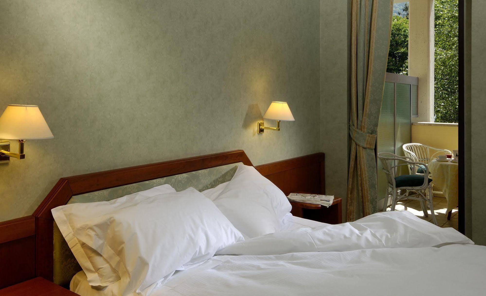 Rizzi Aquacharme Hotel & Spa Boario Terme 외부 사진