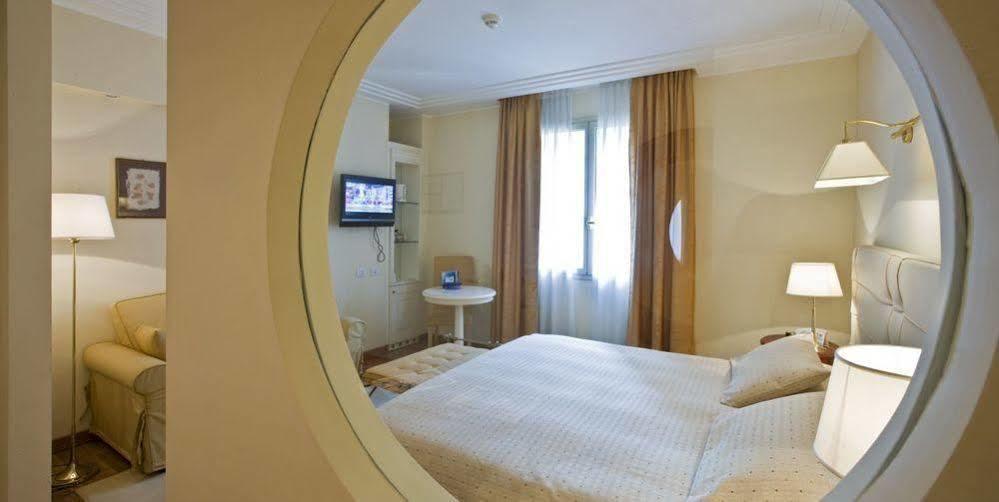 Rizzi Aquacharme Hotel & Spa Boario Terme 외부 사진